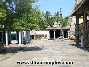 Outer prakaram