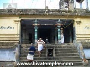 Way to MaadaKovil