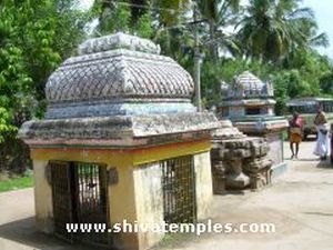 நந்தி மண்டபம், பலிபீடம்