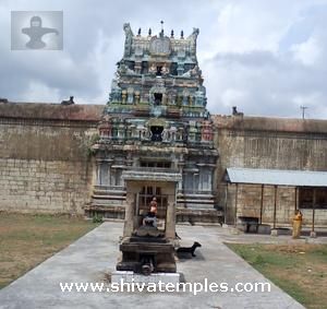 Three-tiered second Gopuram