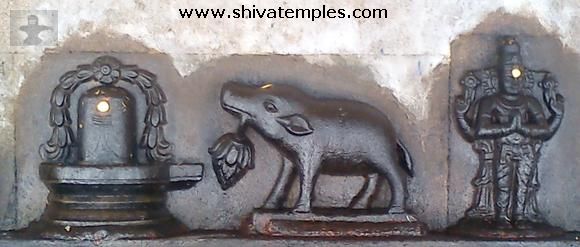Sculpture of Mahavishnu as a white boar worshipping Shiva