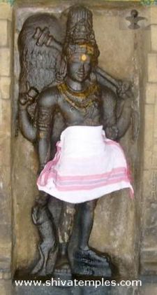 கோஷ்டத்தில் பிச்சாடனர்