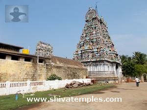 கோவில் 5 நிலை இராஜகோபுரம்