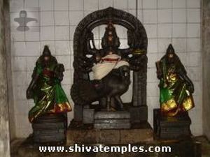 Muruga with Valli and Deivanai