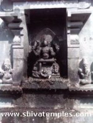 கோஷ்டத்தில் தட்சிணாமூர்த்தி